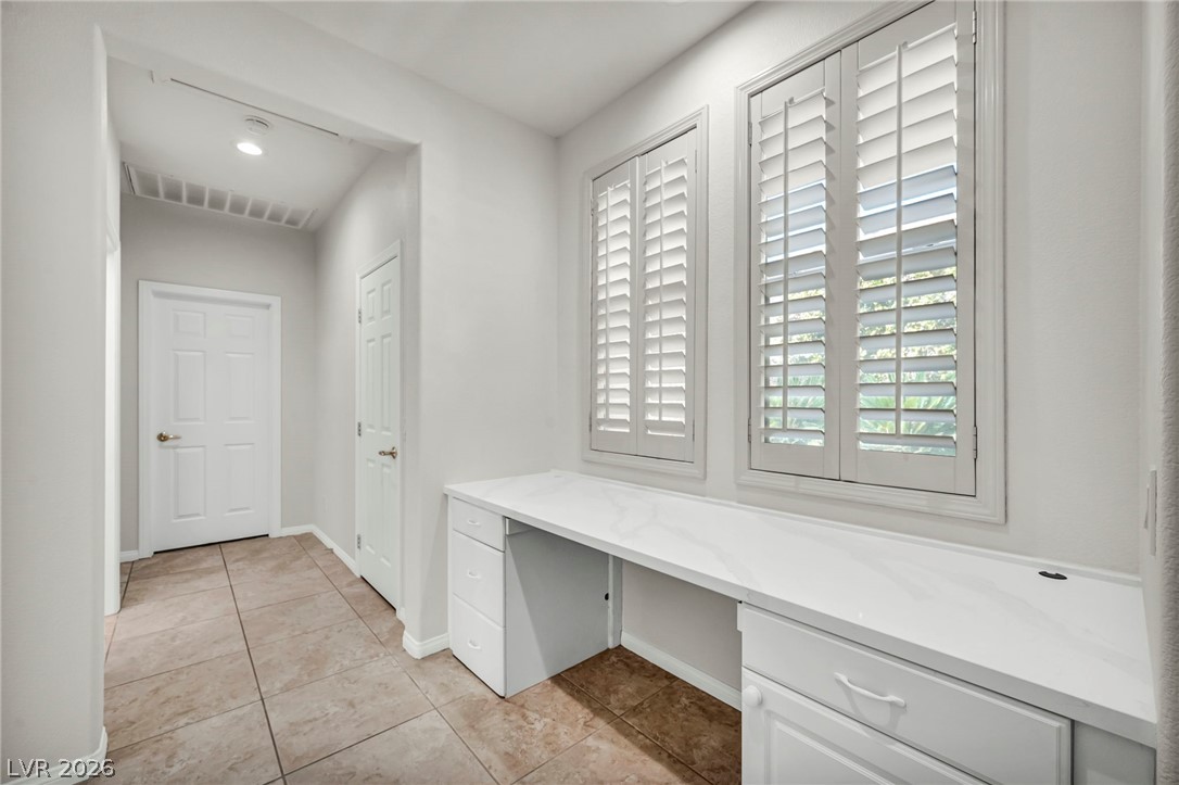 7904 Roxburgh Castle Avenue Property Photo 56