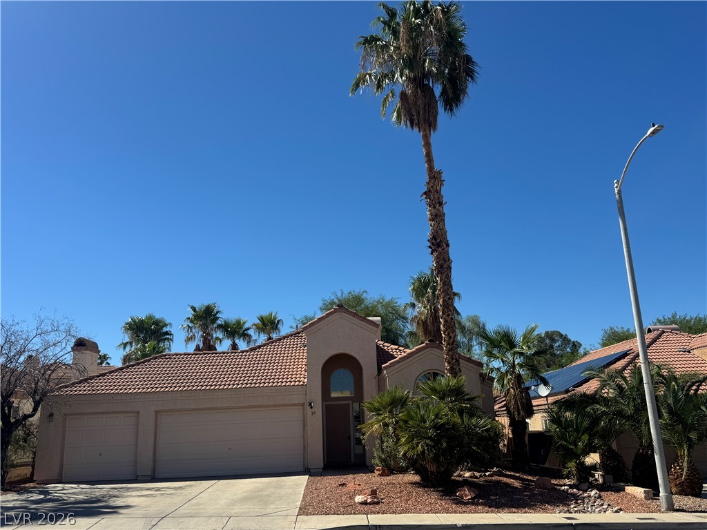 19 Sandwedge Drive Property Photo 2