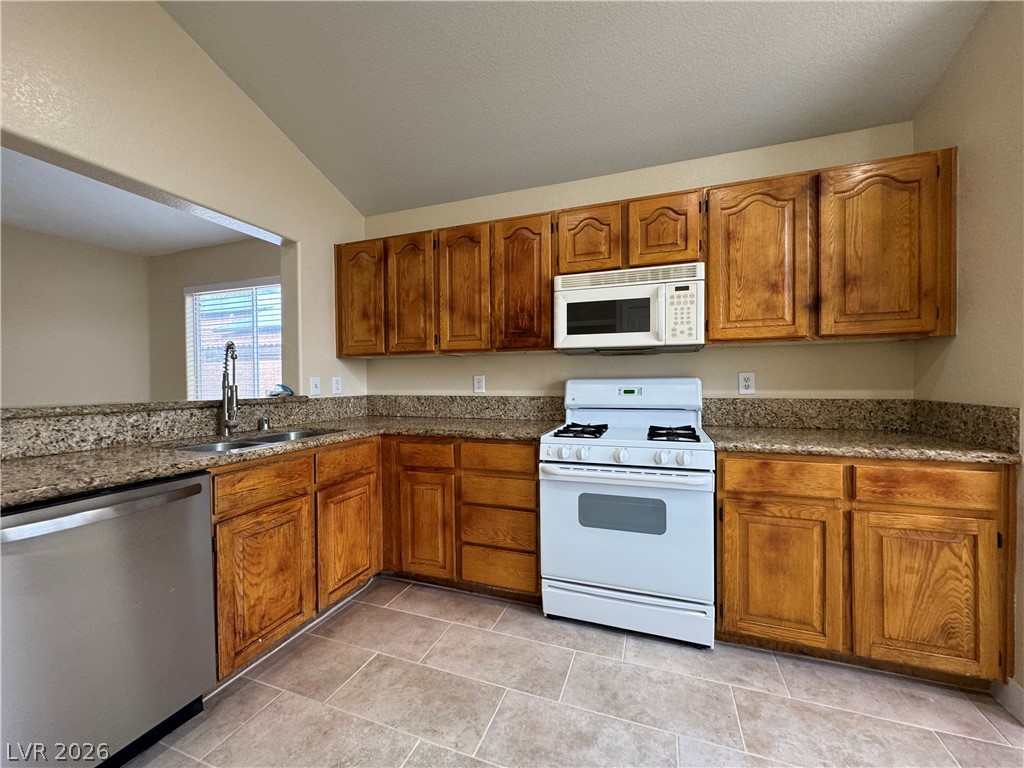19 Sandwedge Drive Property Photo 3