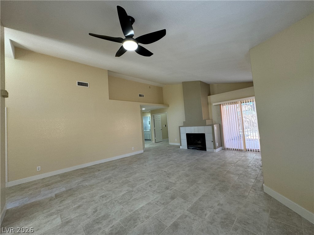 19 Sandwedge Drive Property Photo 6