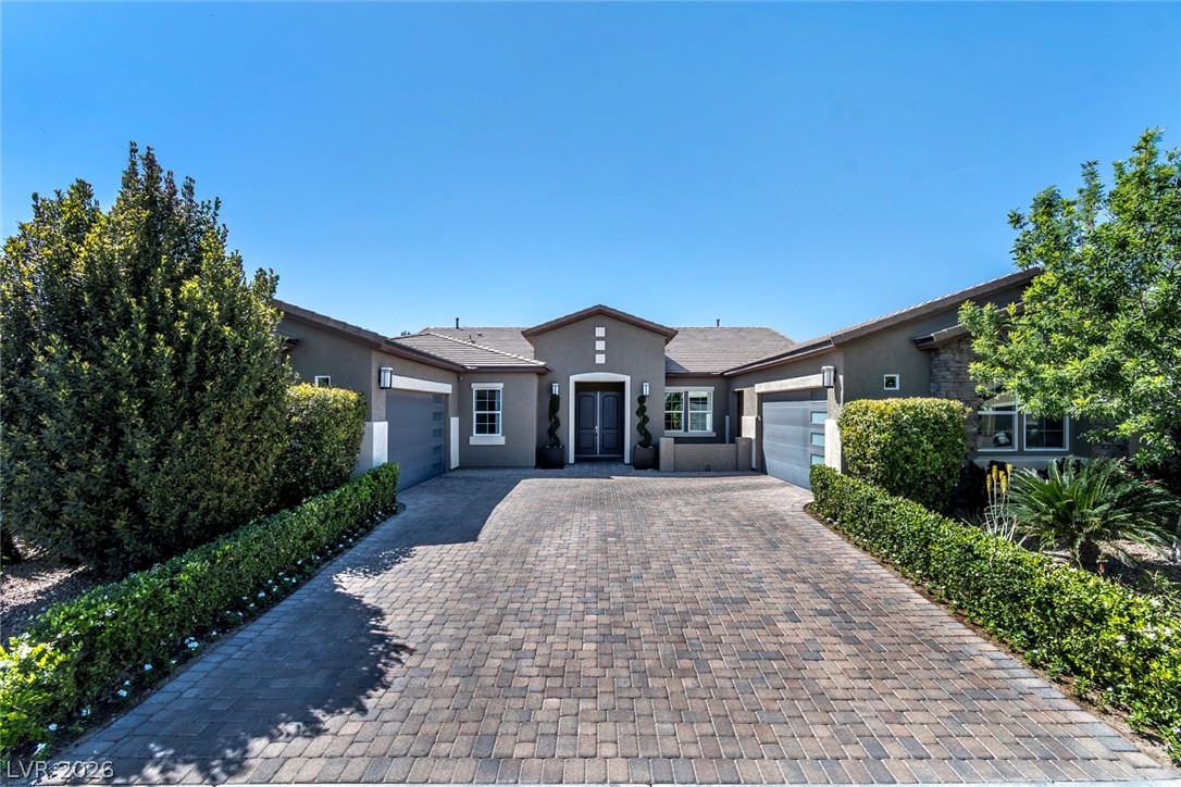 325 Greyjoy Street Property Photo 1