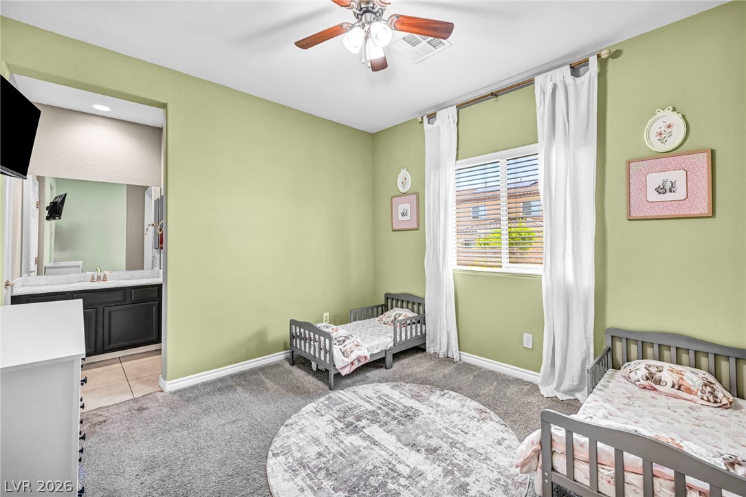 989 Alverstone Court Property Photo 38