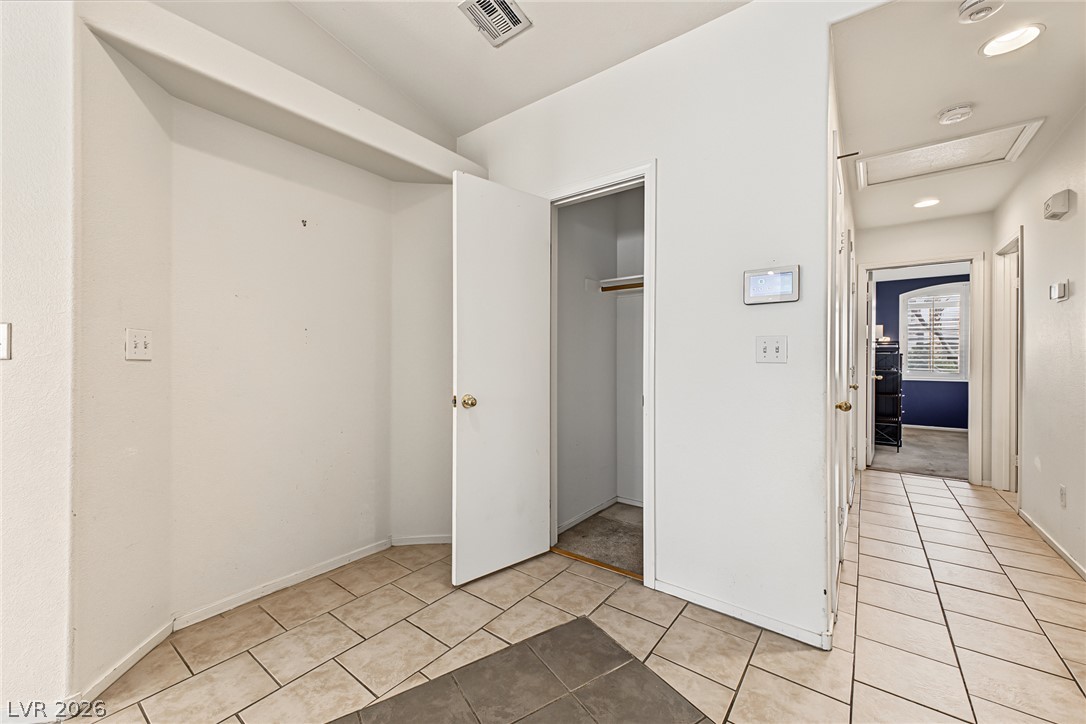 629 Lava Beds Way Property Photo 28