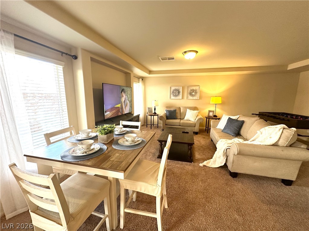 6806 Philharmonic Avenue Property Photo 4