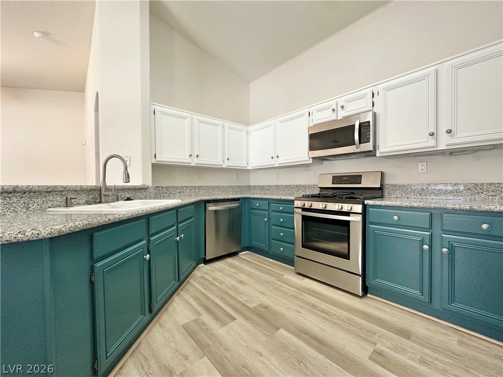 519 Lambourne Court Property Photo 10