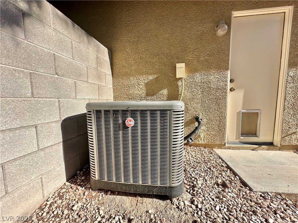 519 Lambourne Court Property Photo 42