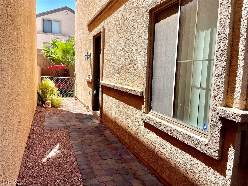 8233 Strawberry Spring Street Property Photo 3