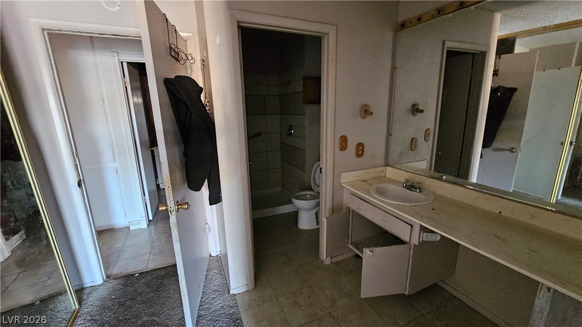 6777 Ledgewood Drive Property Photo 10