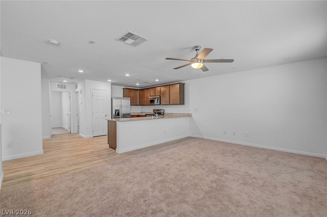 5208 Steep Cliffs Avenue Property Photo 6