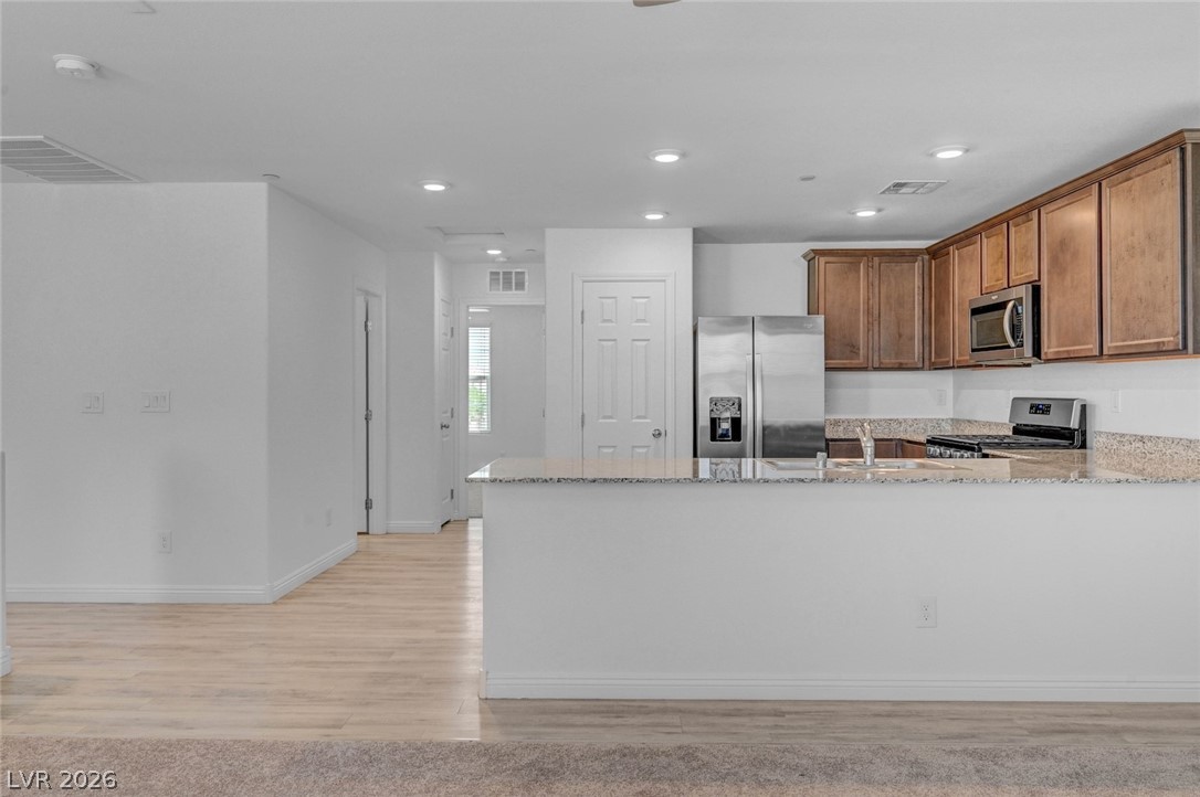 5208 Steep Cliffs Avenue Property Photo 9