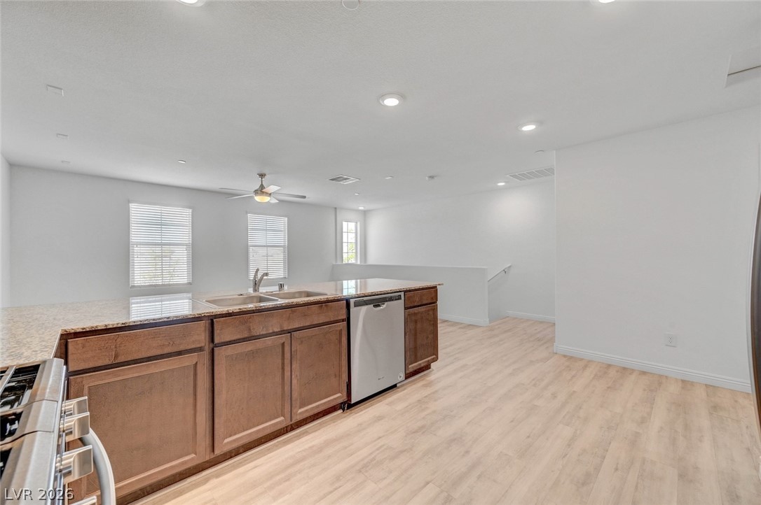 5208 Steep Cliffs Avenue Property Photo 14