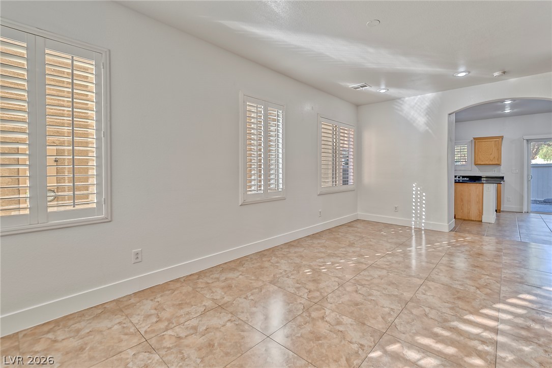 916 Shining Rose Place Property Photo 6