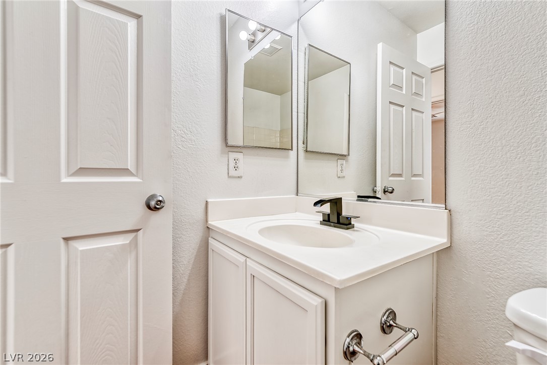 916 Shining Rose Place Property Photo 37