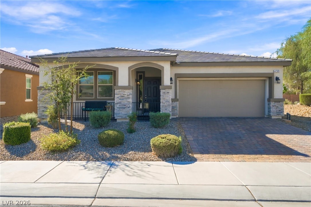 4209 Fairywren Drive Property Photo 1