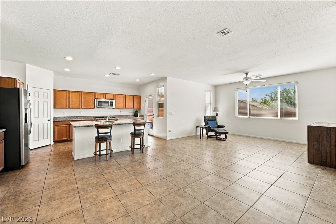 4209 Fairywren Drive Property Photo 10