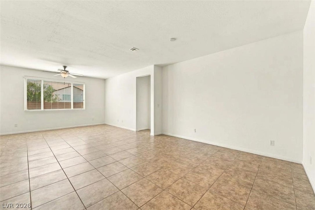 4209 Fairywren Drive Property Photo 12