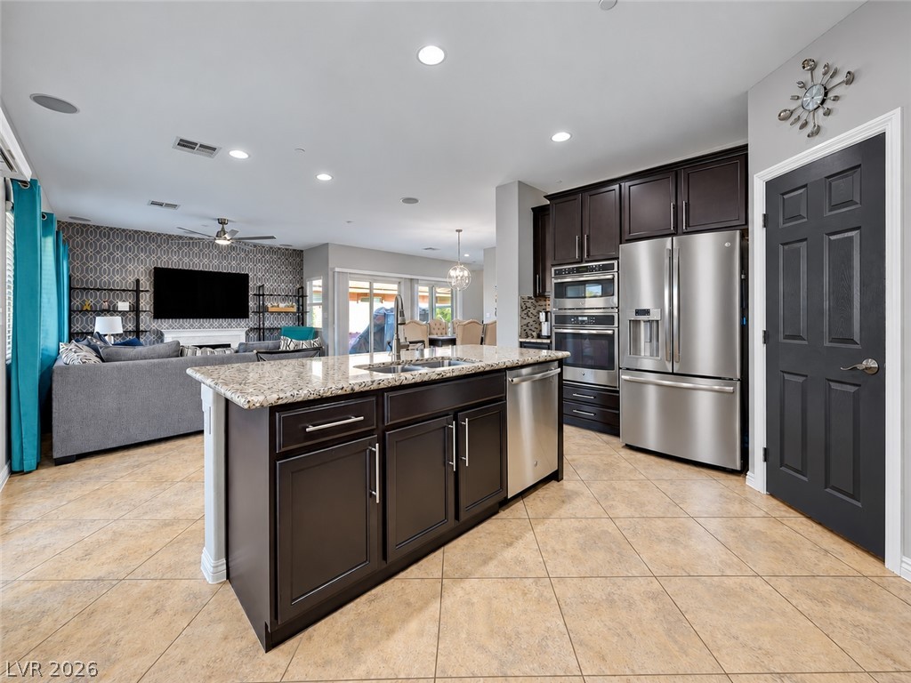 1696 Moss Canyon Avenue Property Photo 16