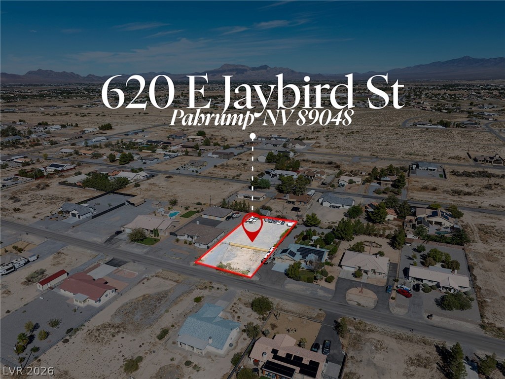 620 East Jaybird Street Property Photo 1