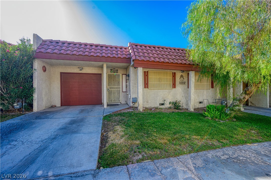 5581 Wheatfield Drive Property Photo 1