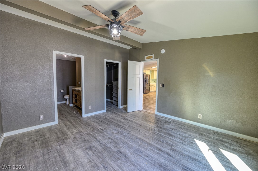 5581 Wheatfield Drive Property Photo 7