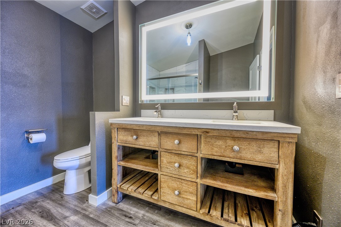 5581 Wheatfield Drive Property Photo 8