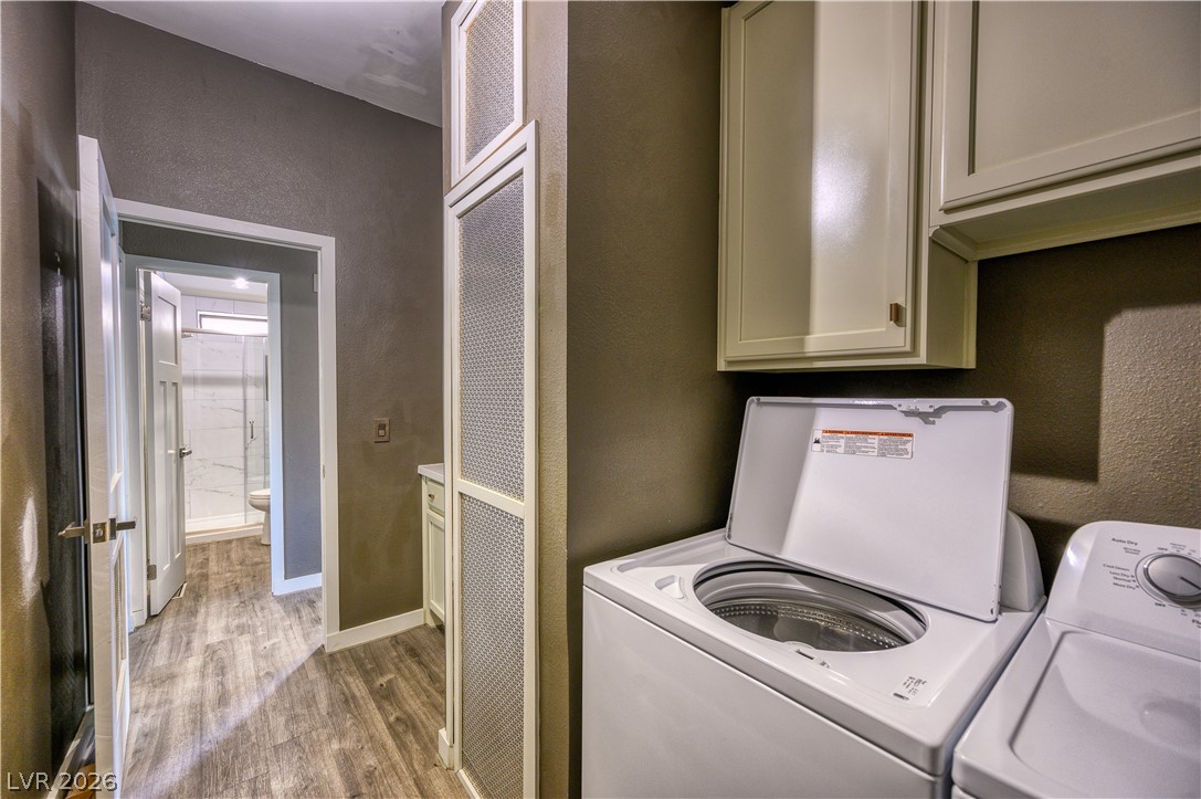 5581 Wheatfield Drive Property Photo 13