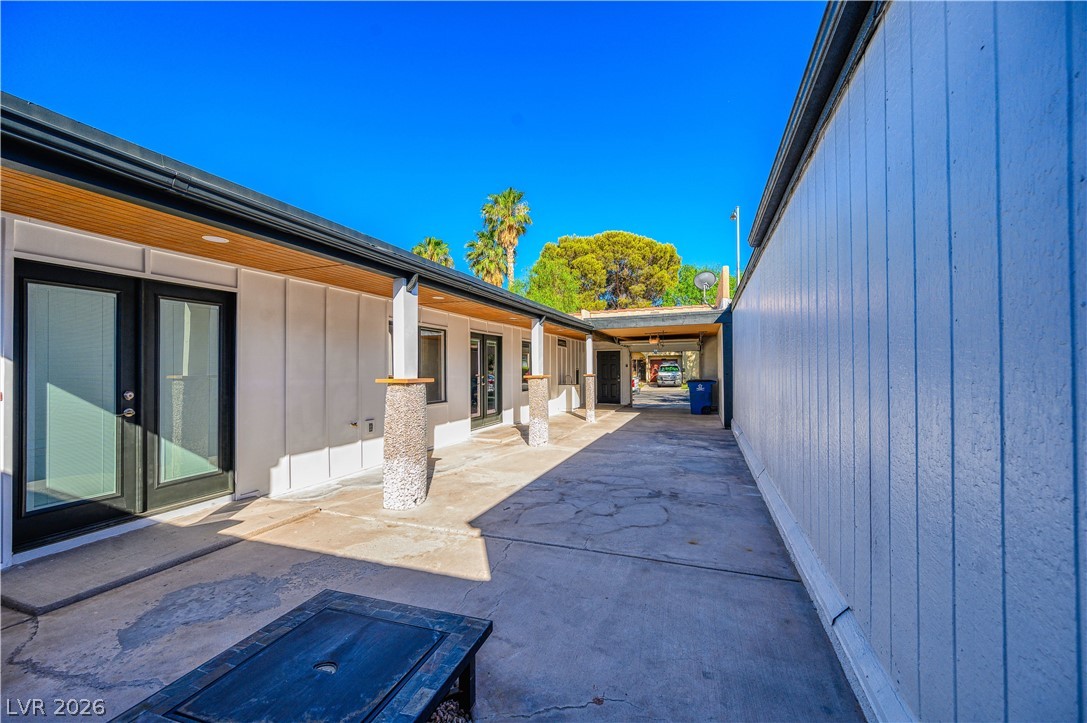 5581 Wheatfield Drive Property Photo 18