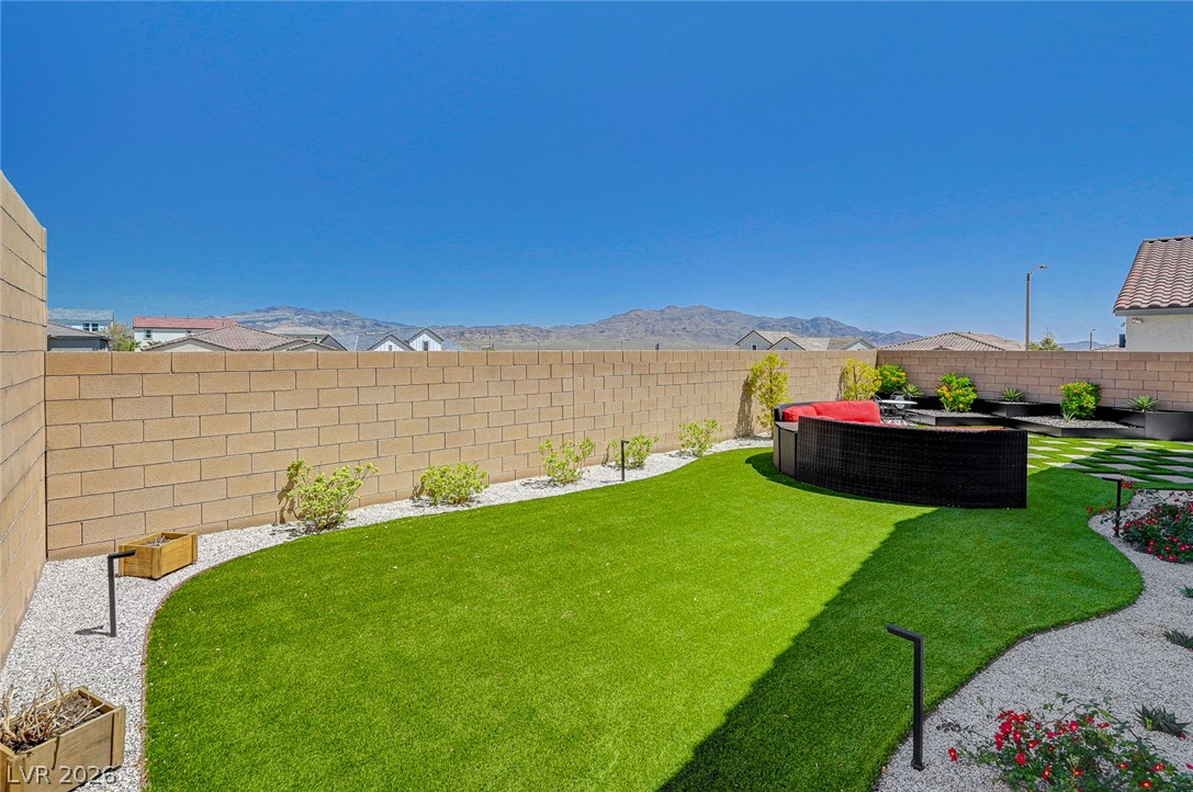 10124 Meandering Dell Avenue Property Photo 49