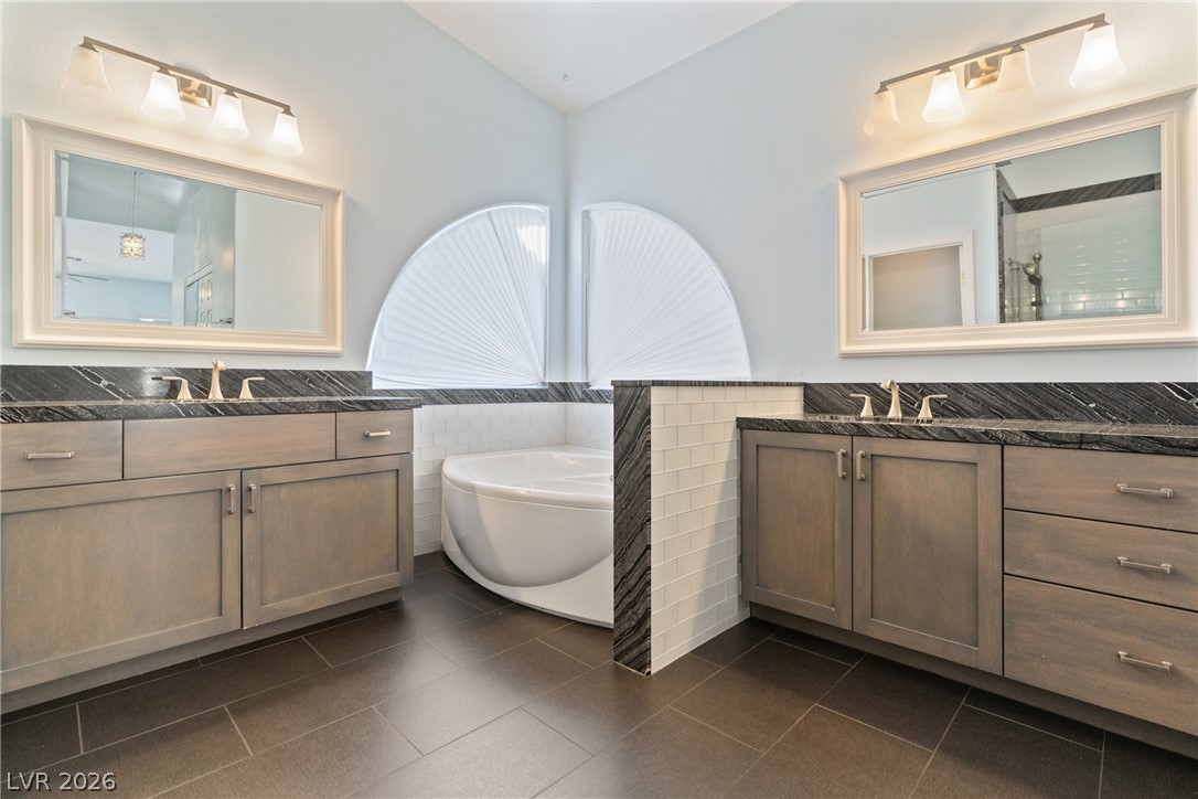 6236 Desert Haven Road Property Photo 13
