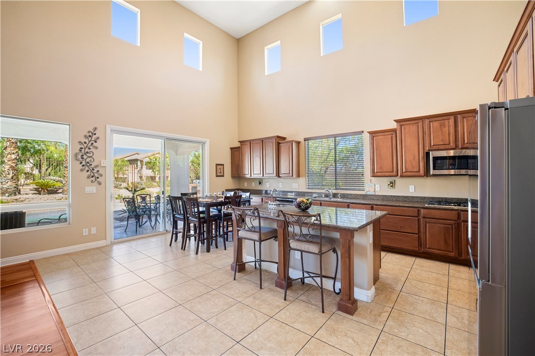 926 Loma Bonita Place Property Photo 13