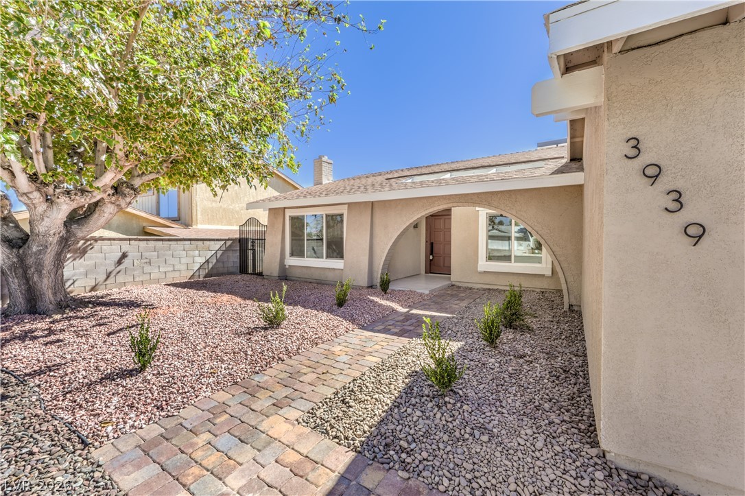 3939 Cedaredge Court Property Photo 4
