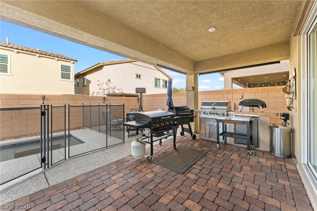 636 Suncrest Peak Place Property Photo 21