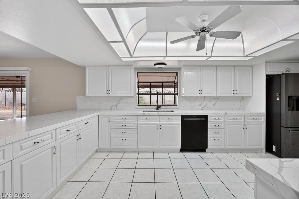 3189 Casanova Circle Property Photo 10