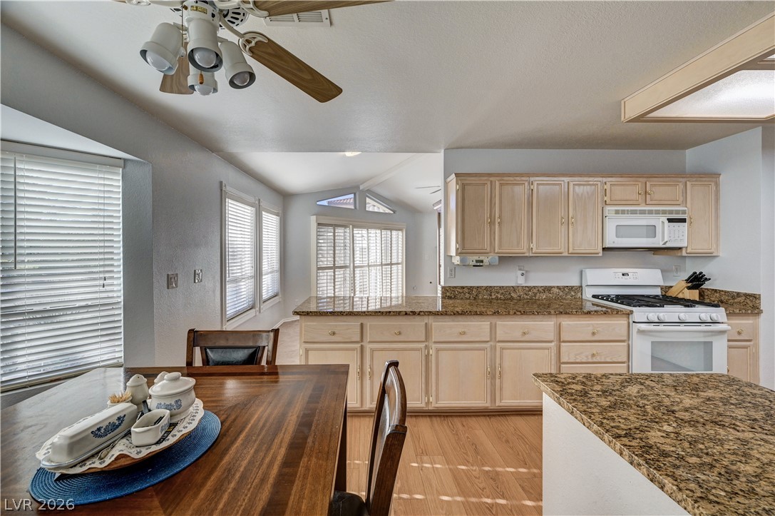 5413 Painted Mirage Road Property Photo 9