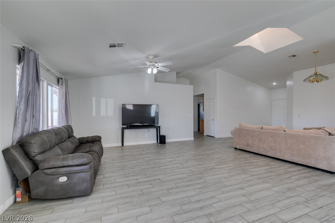 6543 Mahogany Peak Avenue Property Photo 5