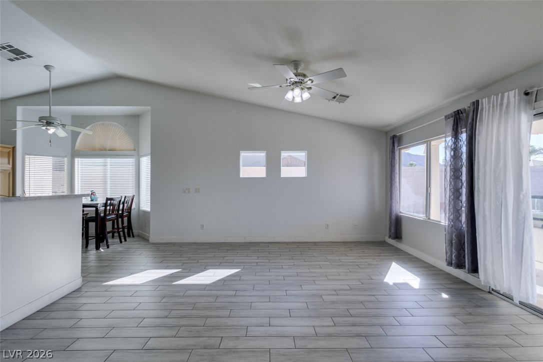 6543 Mahogany Peak Avenue Property Photo 10