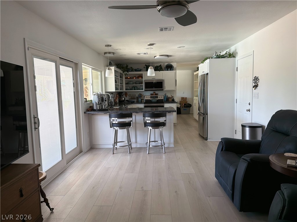 5855 West Oakey Boulevard Property Photo 13