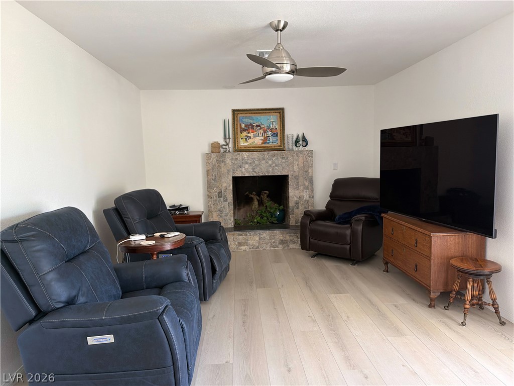 5855 West Oakey Boulevard Property Photo 19
