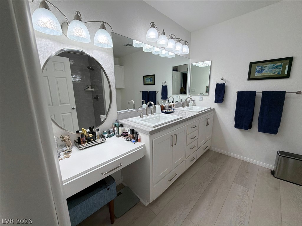 5855 West Oakey Boulevard Property Photo 36