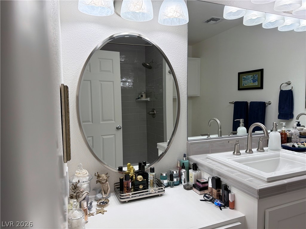 5855 West Oakey Boulevard Property Photo 37