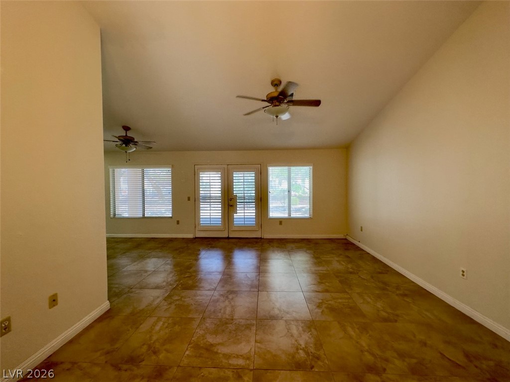 2519 Sungold Drive Property Photo 3