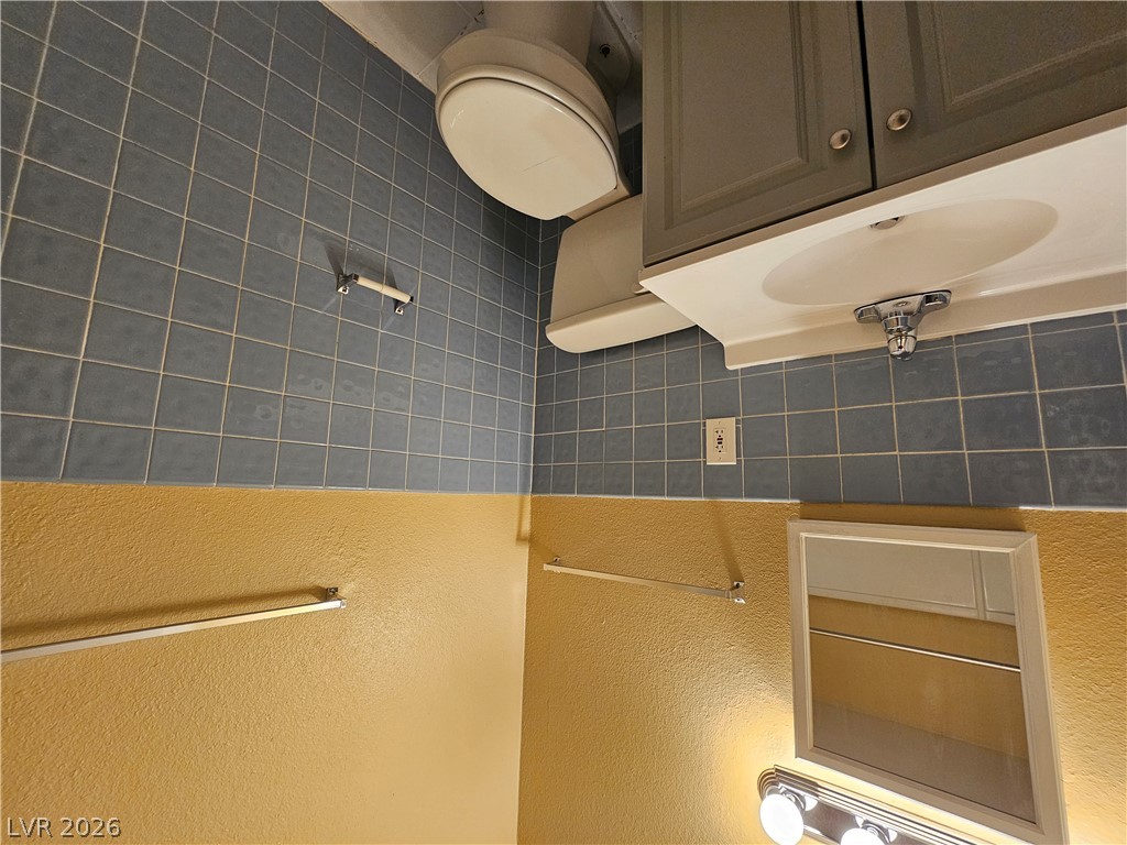 6220 Bourbon Way Property Photo 13