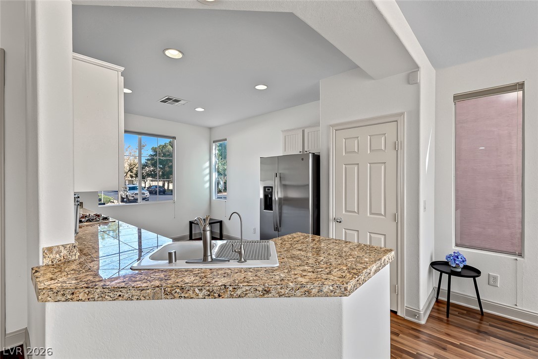 5611 Aurora Crest Avenue Property Photo 17