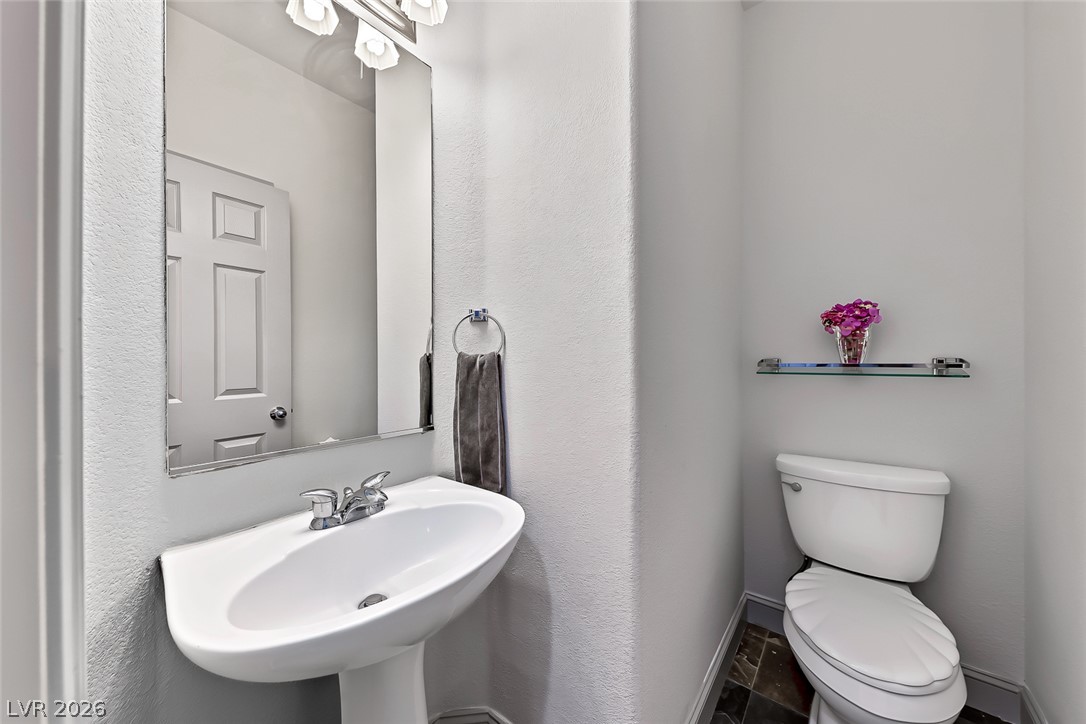 5611 Aurora Crest Avenue Property Photo 33