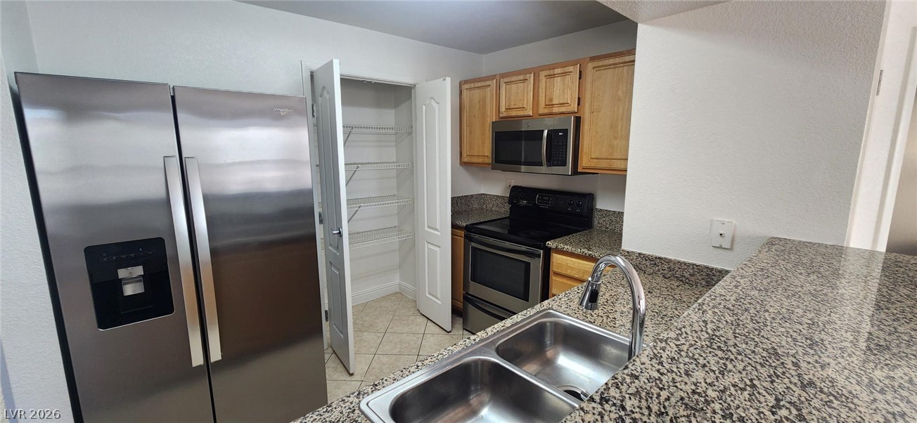 5055 Hacienda Avenue 2157 Property Photo 4