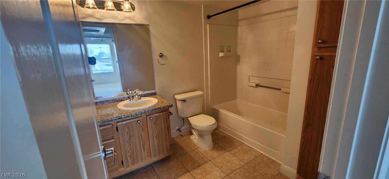 5055 Hacienda Avenue 2157 Property Photo 15