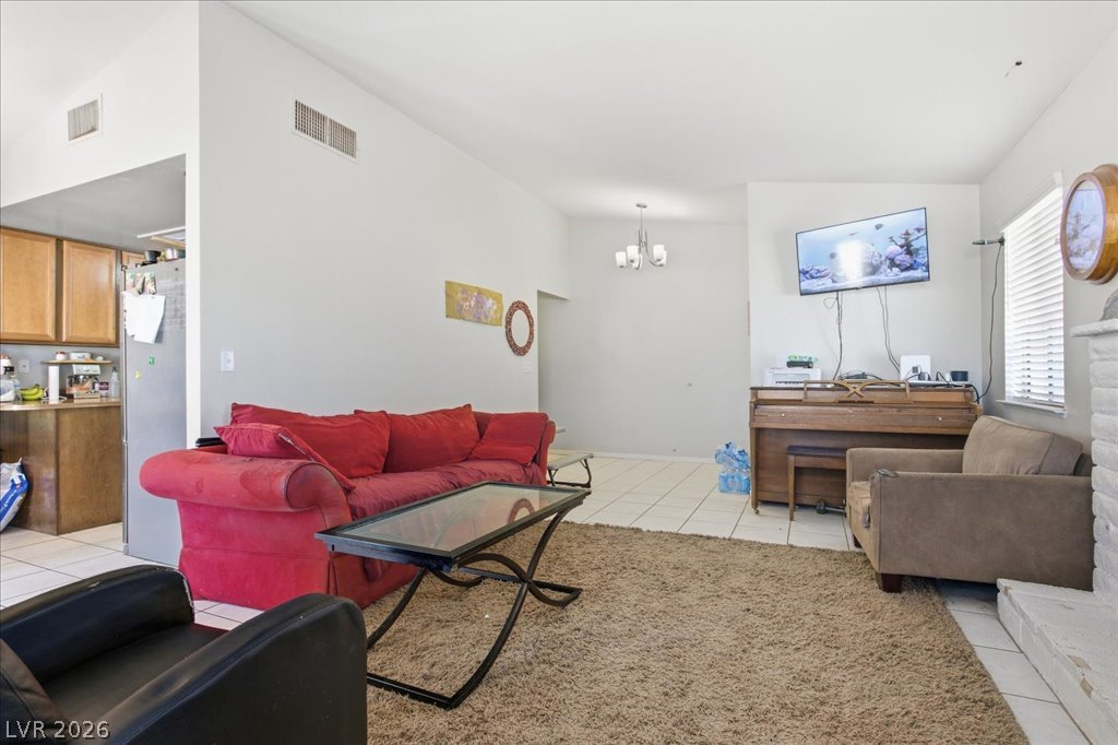 3960 Grapefruit Circle Property Photo 11