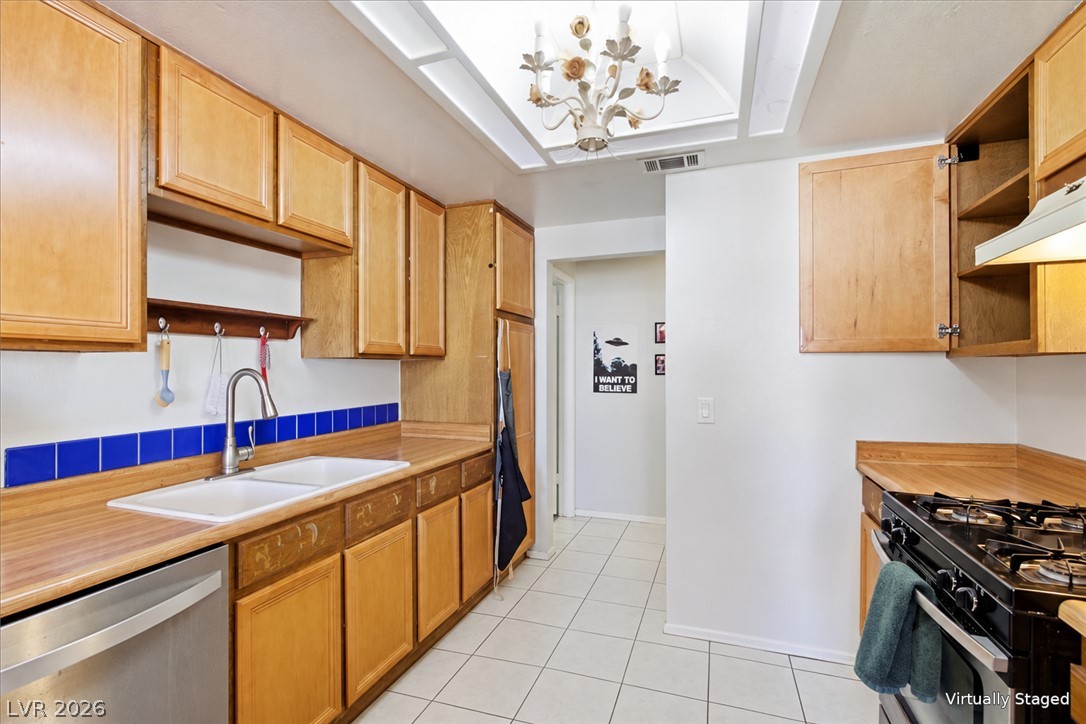 3960 Grapefruit Circle Property Photo 12