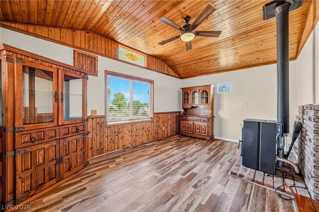 860 Dixieland Street Property Photo 11