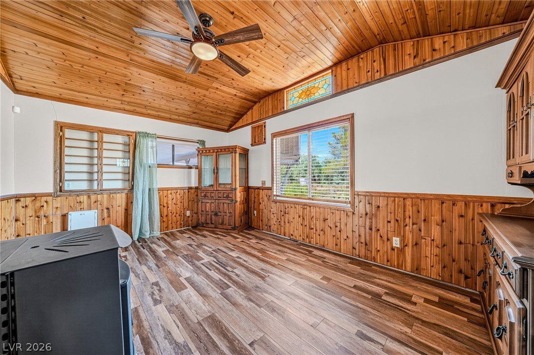 860 Dixieland Street Property Photo 14
